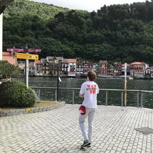 Meet your Posher, Trace